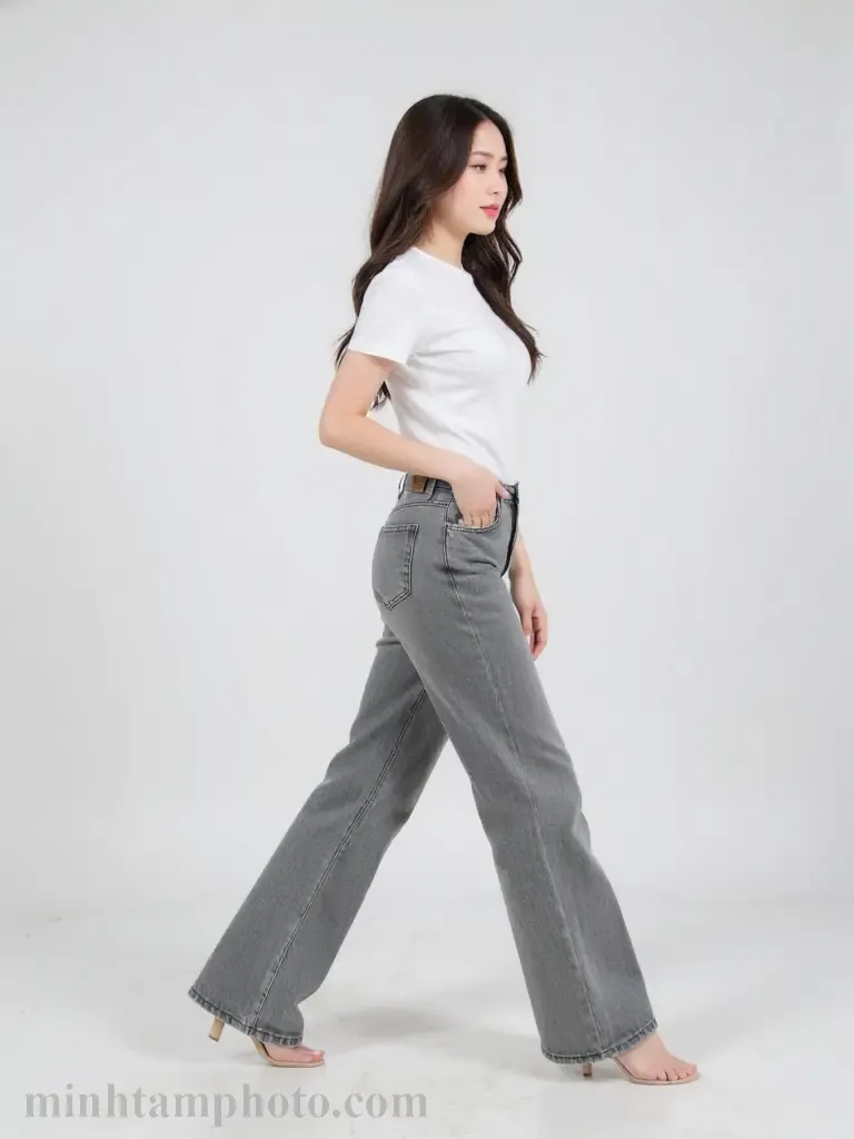 9 Cách Tạo Dáng Chụp Ảnh Khi Mặc Quần Jean Cho Nữ Siêu Sành Điệu