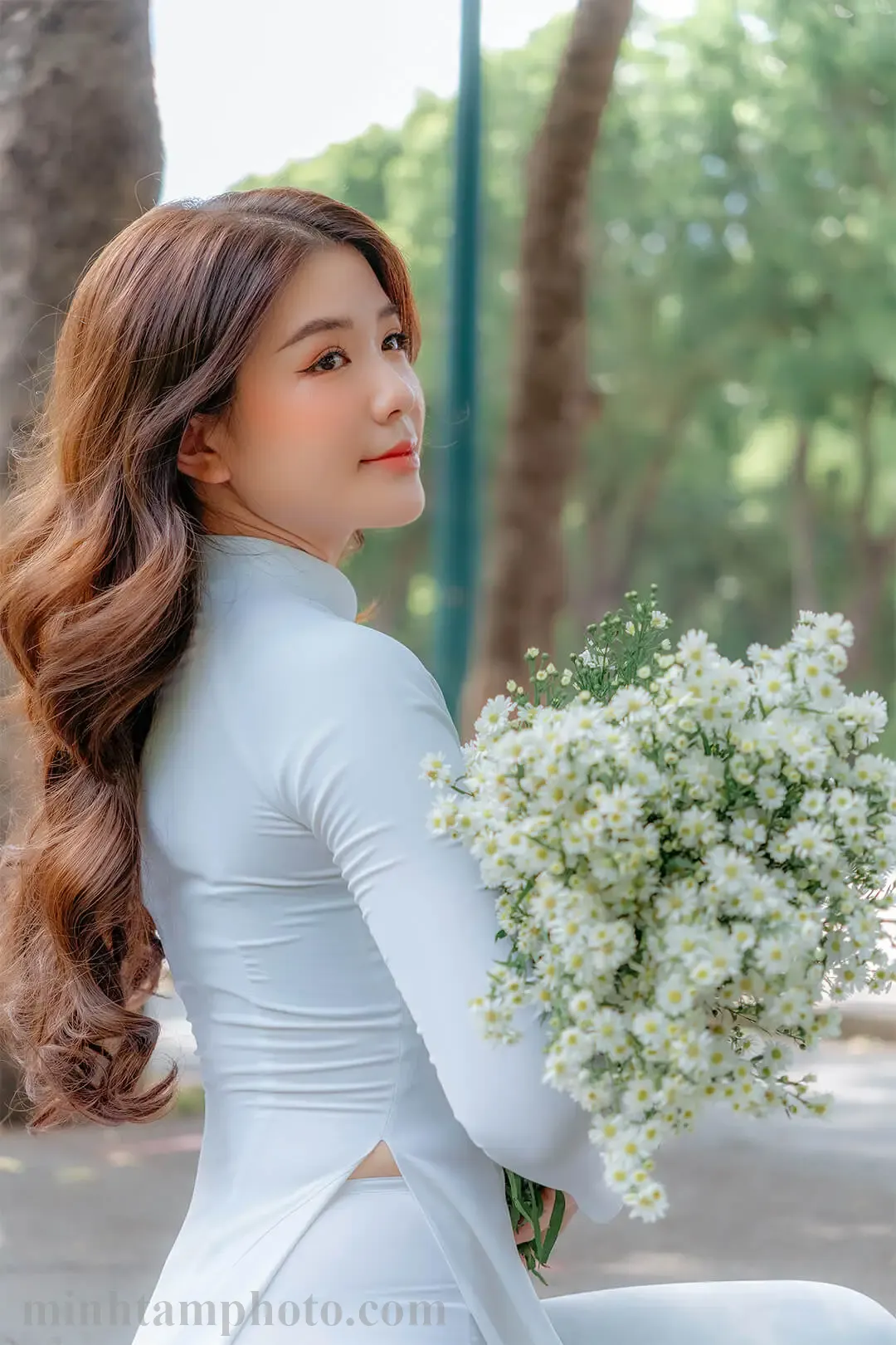 Áo Dài Trắng &#038; Hoa &#8211; Công Viên Gia Định