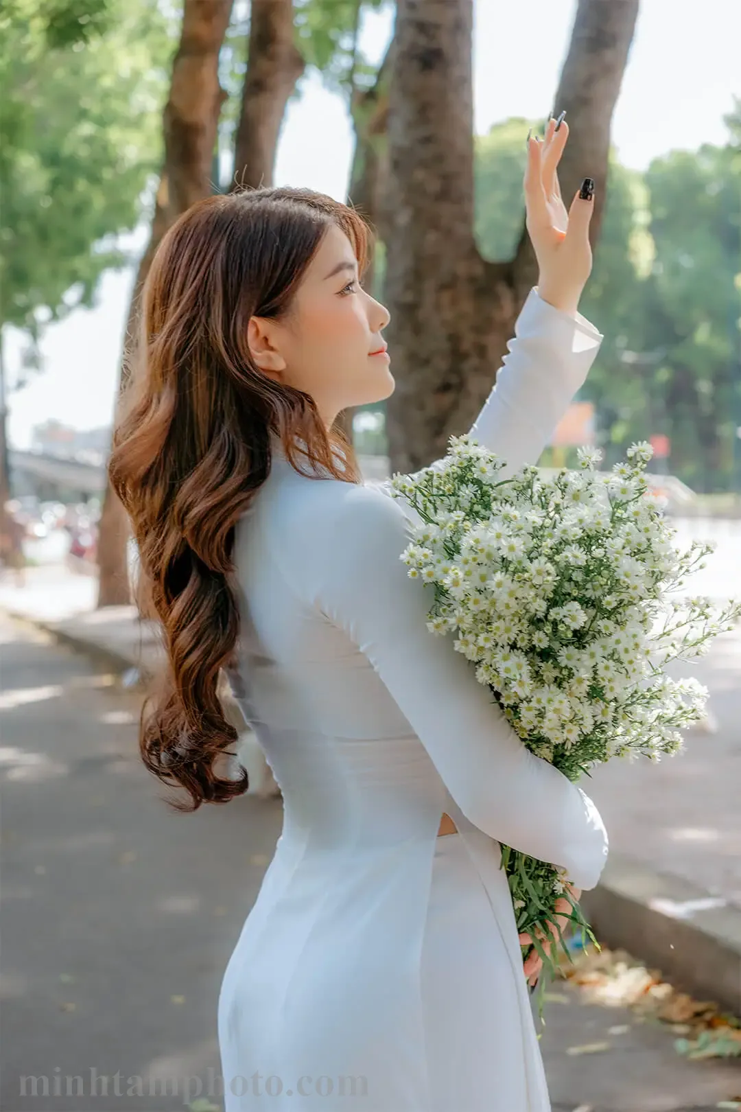 Áo Dài Trắng &#038; Hoa &#8211; Công Viên Gia Định