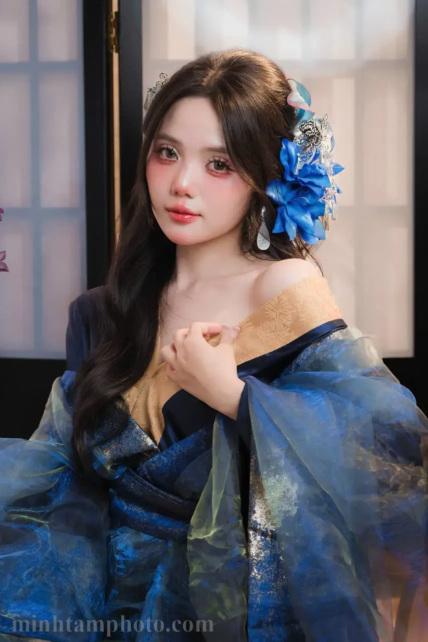 Chụp Cổ Trang – Cafe Lặng